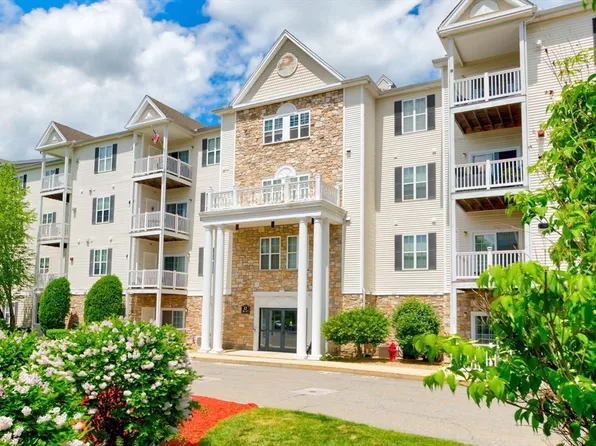 23 Hampshire Rd APT 217, Methuen, MA 01844