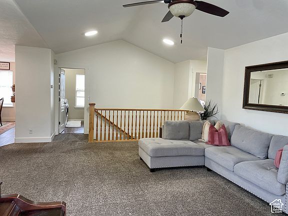 4th image of 4533 N Stoneybrook Way