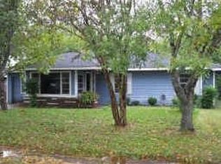 822 W 9th St, Freeport, TX 77541