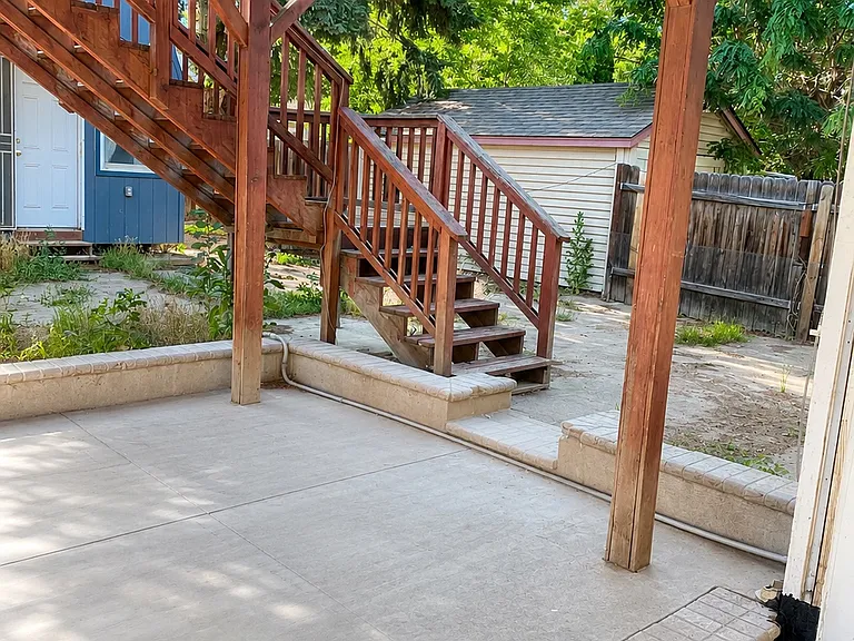 710 S 17th Ave — Photo 3