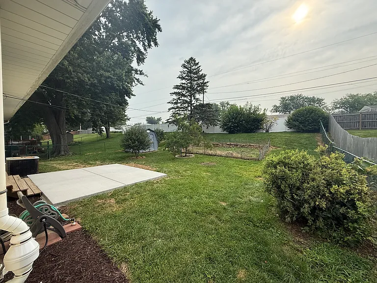 3489 Sunny Hill Dr — Photo 2