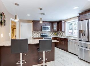 37 Norfolk Pl, Sharon, MA 02067