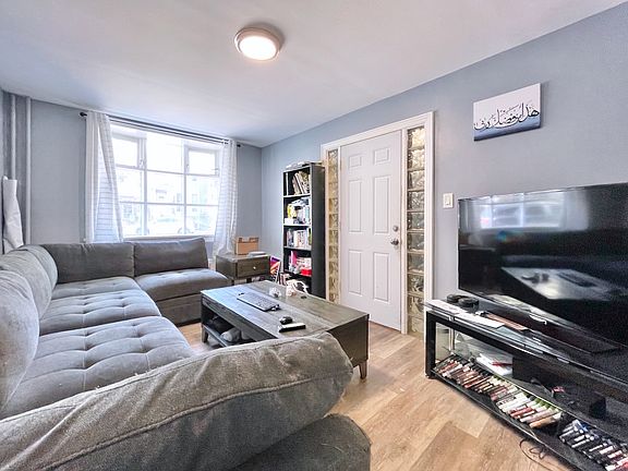 5th image of 173 Belmont Ave Floor 1