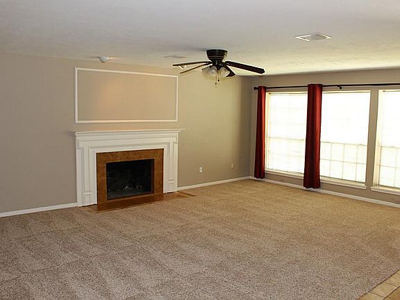 4th image of 6003 Summer Oaks Dr