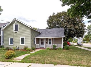 203 6th St NW, Rochester, MN 55901