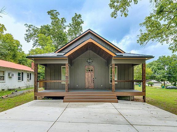4th image of 107 Locust Ave Lot 16