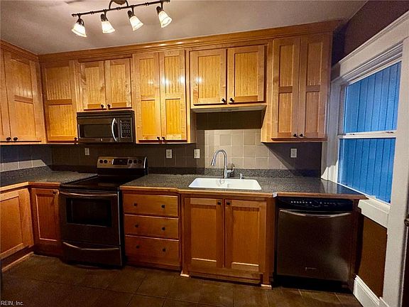 5th image of 1506 Colonial Ave APT 11