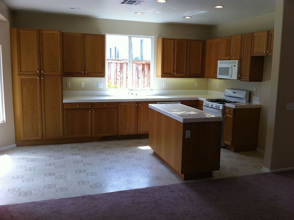 2nd image of 39353 Bonaire Way