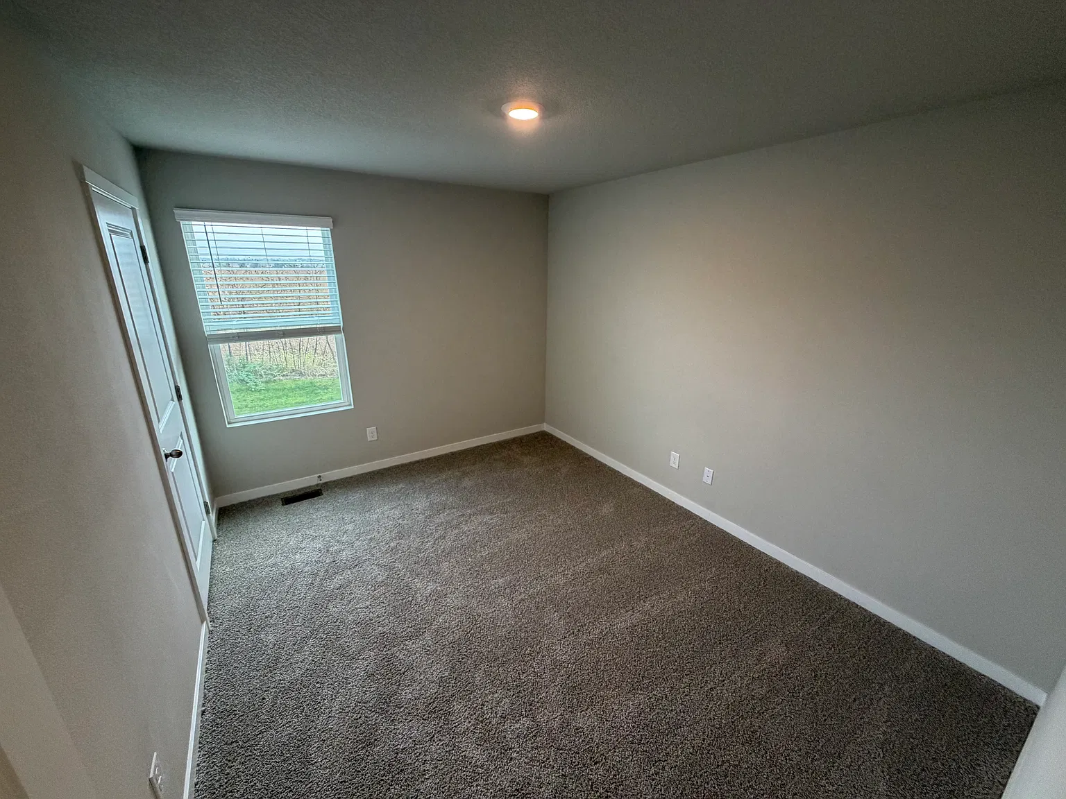 3 bed, 1511 sqft, $2,200 — Photo 2