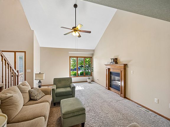 4th image of 800 SW Kennybrook Dr