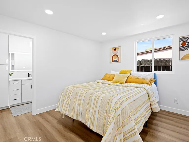7629 Arcola Ave — Photo 6