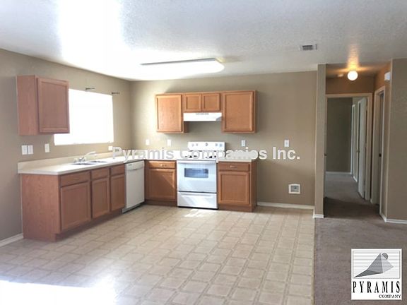 5th image of 319 Butternut Blvd