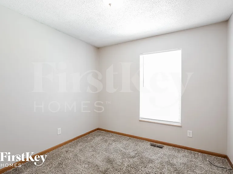 211 Apple Blossom Ln — Photo 11