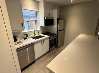 1715 Bathurst St #10, Toronto, ON M5P3K4