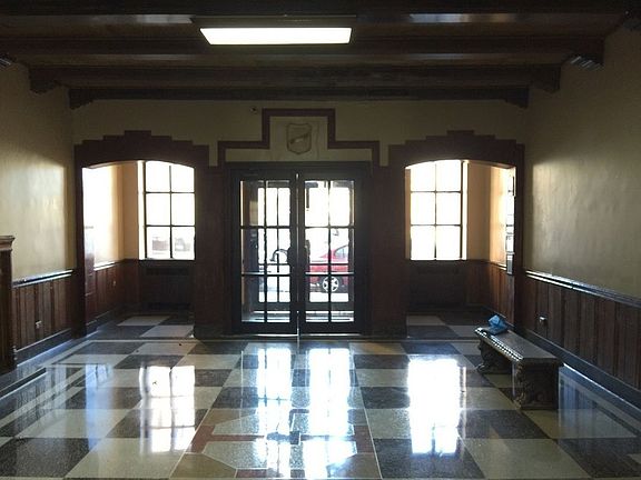 2nd image of 4129 41st St #1J