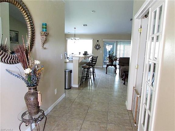 5th image of 3021 NE 6th Pl