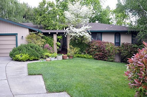 1st image of 8413 Kroeger Ct