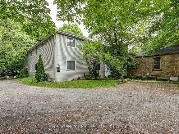2nd image of 129 Oxford St W