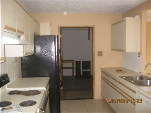 5th image of 321 SE Crosspoint Dr