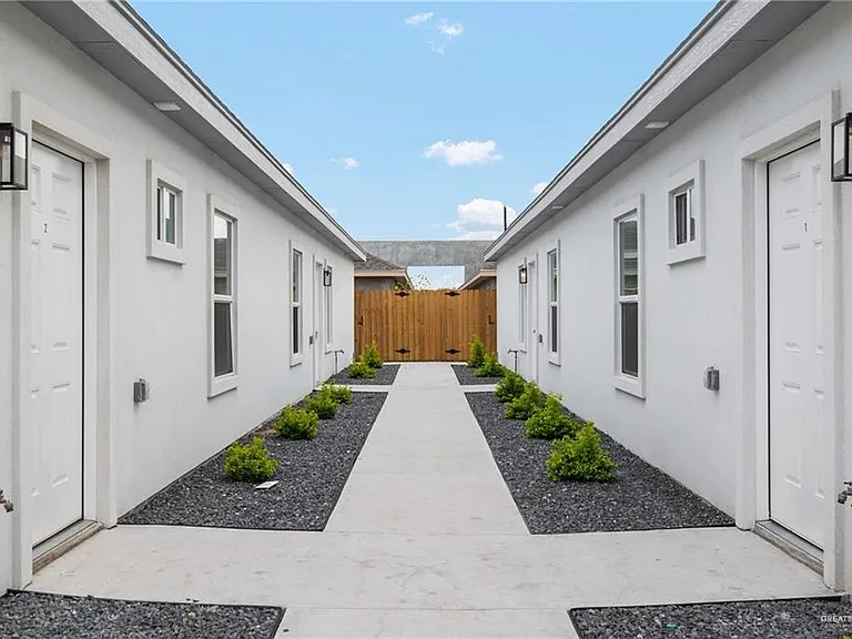 5901 Northwestern Ave #3 — Photo 2