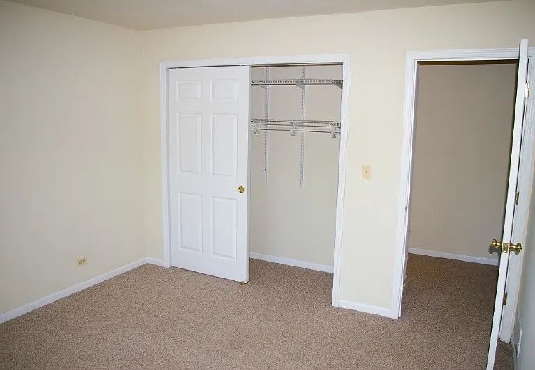 314 Morningside Dr #B — Photo 28