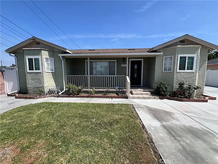 9441 Beverly St — Photo 2