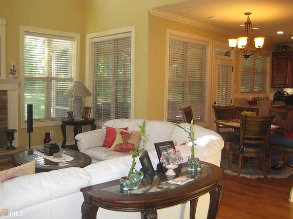 5th image of 258 Fannin Ln