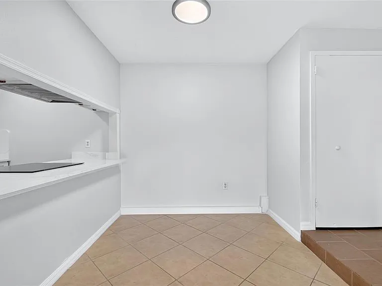 3272 S Semoran Blvd #11 — Photo 8