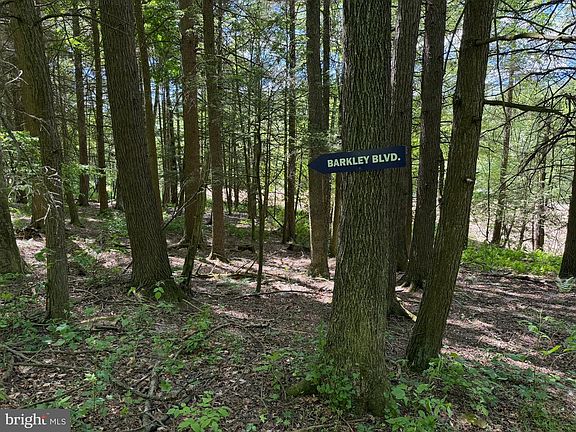 4th image of 580 Fairview Rd