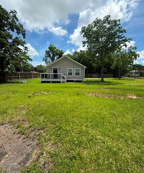 2113 Cemetery Rd — Photo 2