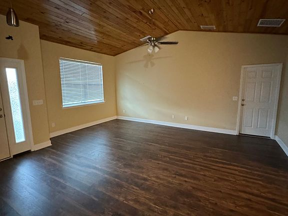 3rd image of 501 Pitt St