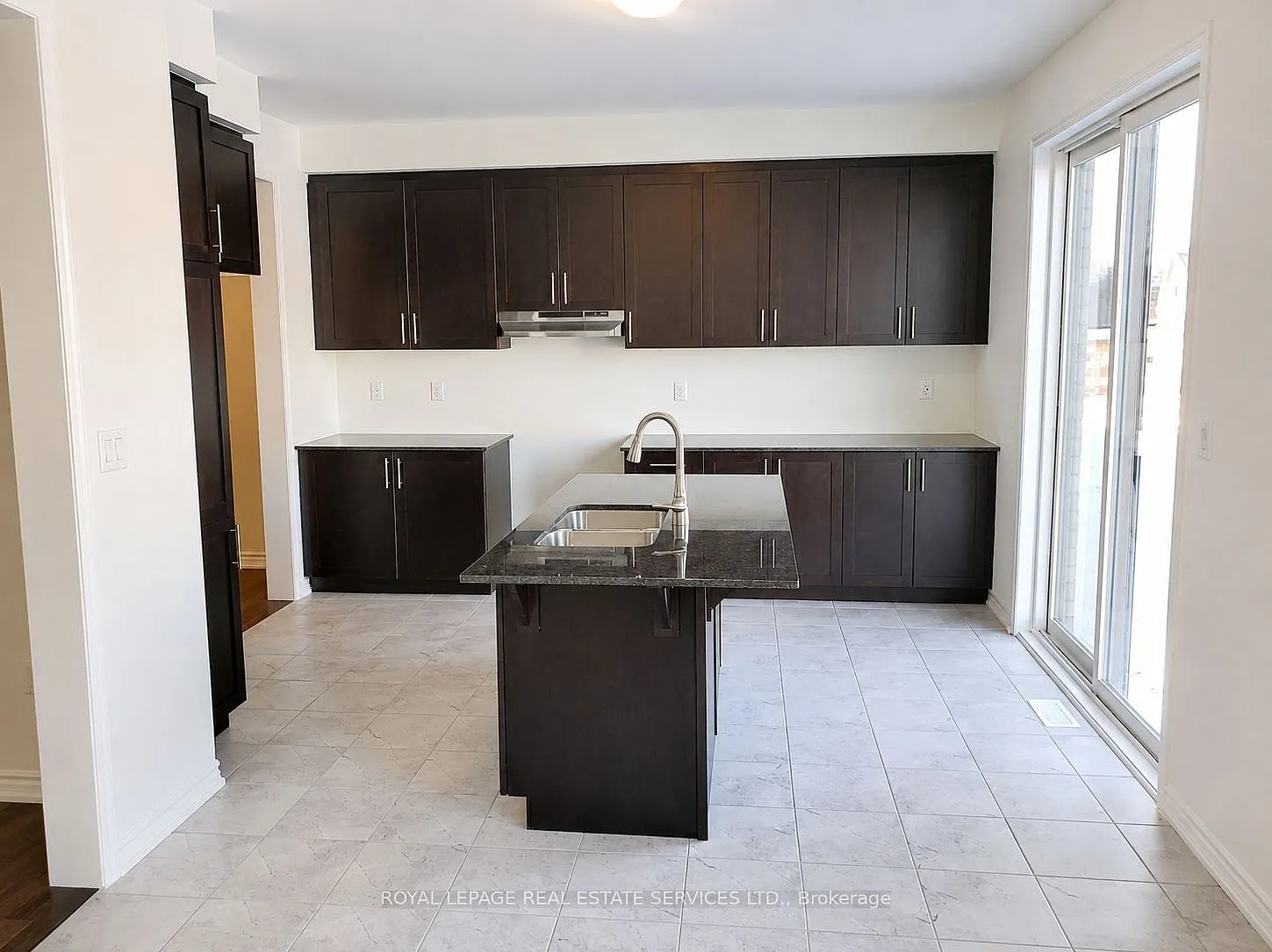 4 bed, $3,950 — Photo 3