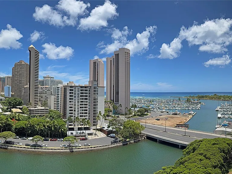 1650 Ala Moana Blvd #1613 — Photo 16