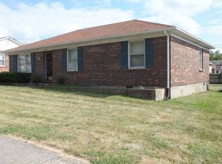 317 Foxwood Dr, Nicholasville, KY 40356