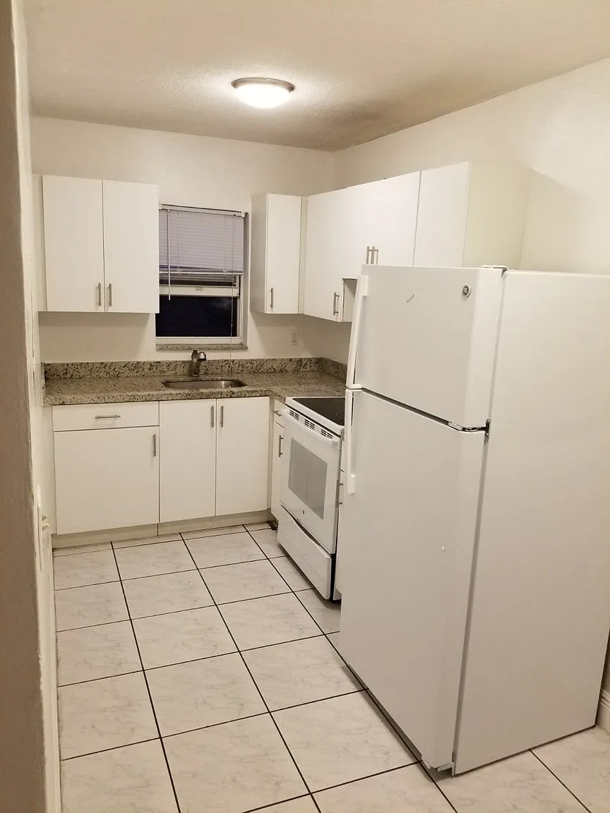1 bed, 500 sqft, $1,500 — Photo 2