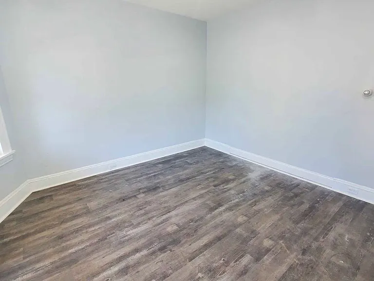 100-102 Horace St #1 — Photo 6