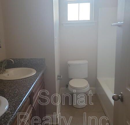 4th image of 5731 Cameron Blvd Unit 5731