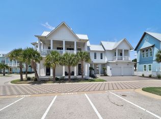 630 Kings Crown Ln, Port Aransas, TX 78373