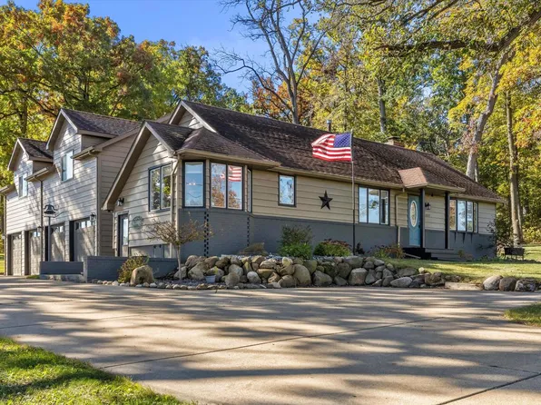 16805 93rd STREET, Bristol, WI 53104