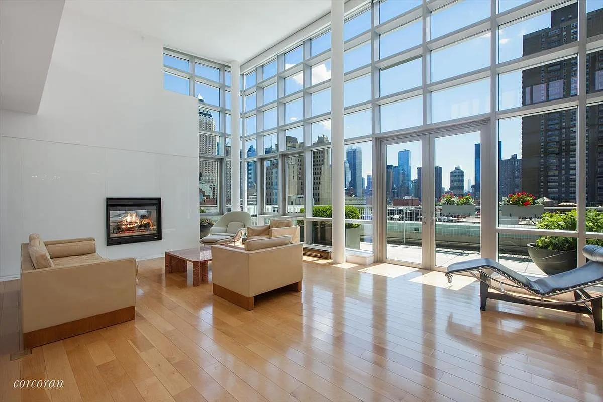 500 W 53rd St #Penthouse photo 1