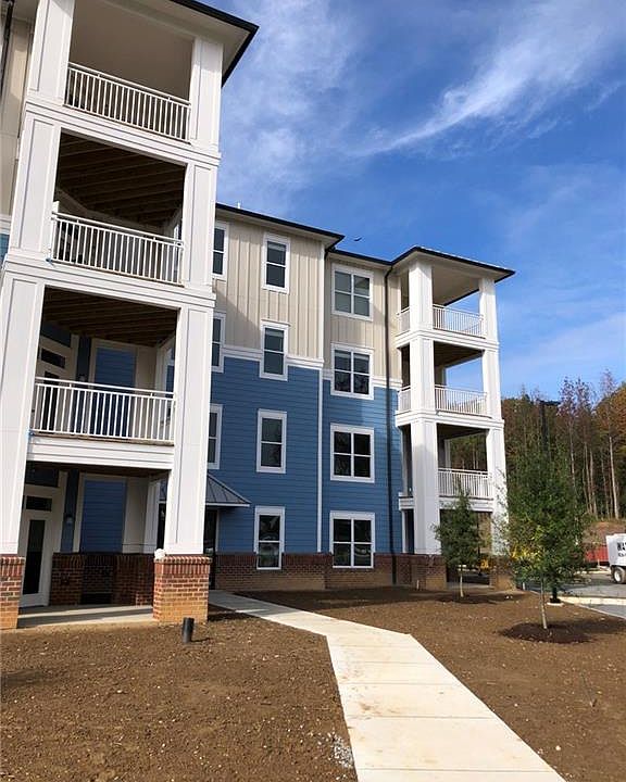 2nd image of 10520 Stoney Bluff Dr #206