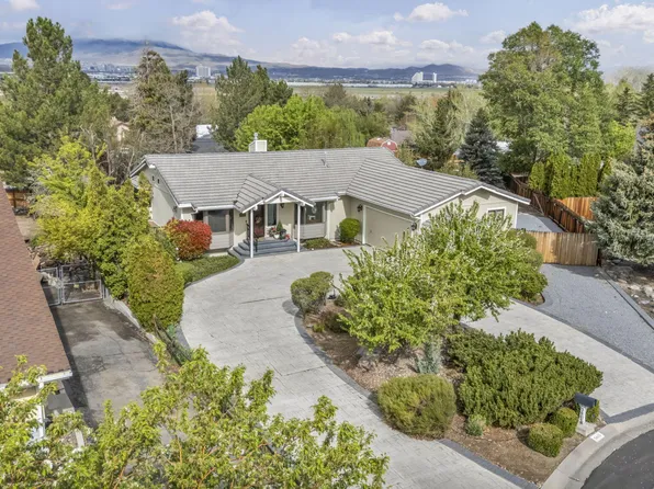 5445 N Scarsdale Cir, Reno, NV 89502