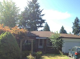 3233 NE 90th St, Seattle, WA 98115