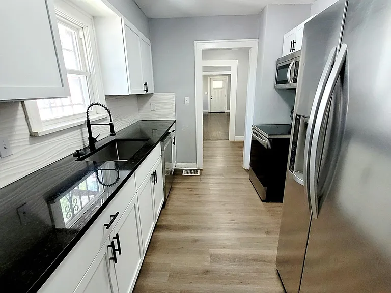 5248 Euclid Ave — Photo 22