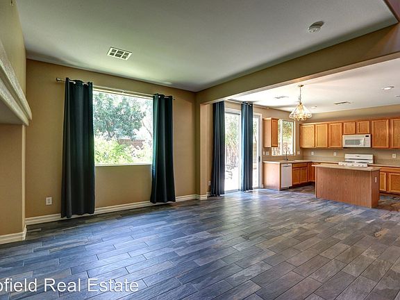 4th image of 9565 Delivery Ave