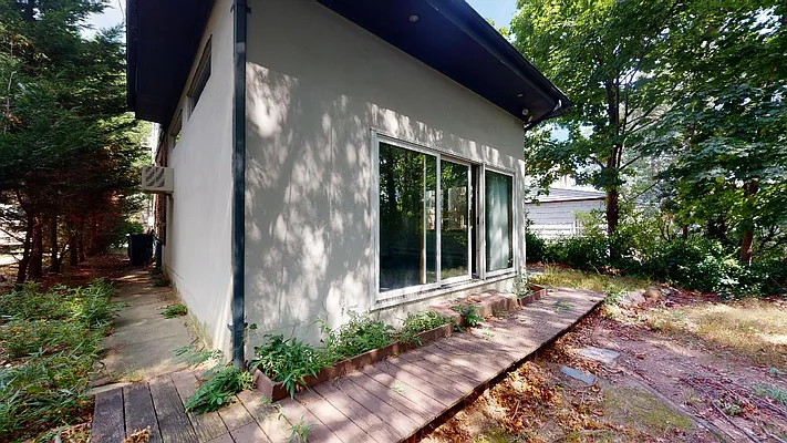 Rented by Metro Garden Realty NYC | media 48