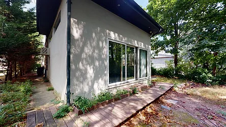 Rented by Metro Garden Realty NYC