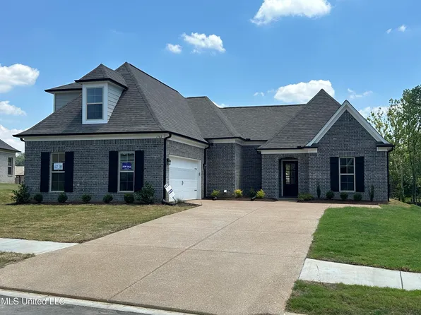 1762 Benton Dr, Hernando, MS 38632