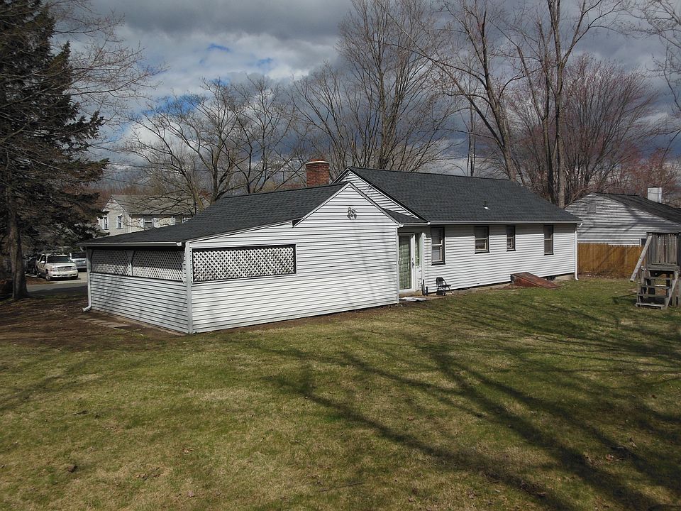 2nd image of 4 Sanford Ave