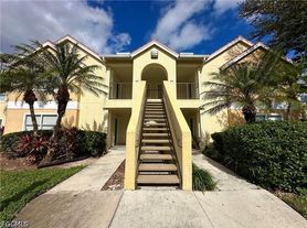 12750 Equestrian Cir, Fort Myers, FL